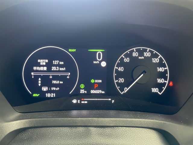 ホンダ ヴェゼル ハイブリッド e:HEV X HuNTパッケージ 道央・札幌 2025(令7)年 0.6万km プラチナホワイトパール ・４WD  /  ホンダセンシング/・衝突軽減ブレーキ（CMBS）/・先行車発進お知らせ機能/・歩行者事故低減ステアリング/・路外逸脱抑制機能●標識認識機能/・アダプティブクルーズコントロール/・純正ナビ（VXU-245VZi）/・CD/DVD/SD/BT/フルセグTV/・ワイパーデアイサー/・バックカメラ/・LEDヘッドライト/オートハイビーム/・アイドリングストップ/・ウィンカーミラー/ドアバイザー/・プッシュスタート/スマートキー/・ドライブレコーダー前方/・ETC  / HID/・横滑り防止装置/盗難防止装置