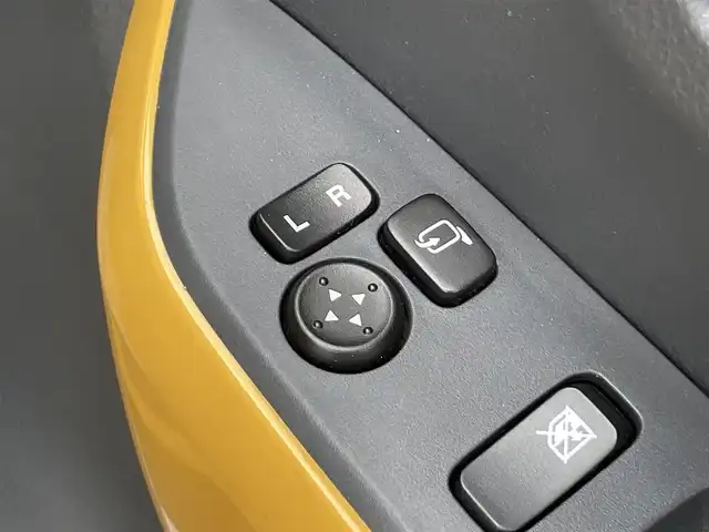 スズキ ハスラー X ターボ 香川県 2018(平30)年 5.1万km アクティブイエロー/ブラック2トーンルーフ 登録時走行距離：50154km/パナソニックSDナビ/　CD DVD BT/デュアルカメラブレーキサポート/レーンキープアシスト/シートヒーター/ETC/前後ドライブレコーダー/アイドリングストップ/横滑り防止装置/HIDヘッドライト/オートライト/フォグランプ/電動格納ウィンカーミラー/ドアバイザー/純正15インチアルミホイール/革巻きステアリング/ステアリングスイッチ/純正フロアマット/プッシュスタート/スマートキー