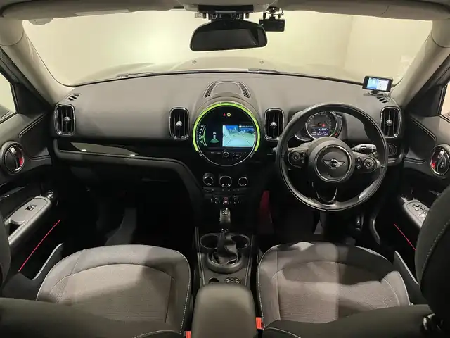 ＭＩＮＩ ミニ クロスオーバー クーパー D 愛知県 2018(平30)年 6.6万km グレーⅡ ペッパーＰＫＧ　/純正ナビ　/Ｂｌｕｅｔｏｏｔｈ　/Ｂカメラ　/インテリジェントセーフティー　/ＡＣＣ　/パワーバックドア　/オートワイパー　/オートライト　/ドライブレコーダー　/ミラー型ＥＴＣ　/コーナーセンサー/HID/プッシュスタート/アイドリングストップ