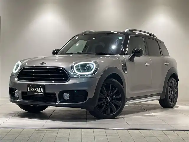 ＭＩＮＩ ミニ クロスオーバー クーパー D 愛知県 2018(平30)年 6.6万km グレーⅡ ペッパーＰＫＧ　/純正ナビ　/Ｂｌｕｅｔｏｏｔｈ　/Ｂカメラ　/インテリジェントセーフティー　/ＡＣＣ　/パワーバックドア　/オートワイパー　/オートライト　/ドライブレコーダー　/ミラー型ＥＴＣ　/コーナーセンサー/HID/プッシュスタート/アイドリングストップ