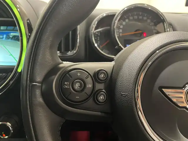 ＭＩＮＩ ミニ クロスオーバー クーパー D 愛知県 2018(平30)年 6.6万km グレーⅡ ペッパーＰＫＧ　/純正ナビ　/Ｂｌｕｅｔｏｏｔｈ　/Ｂカメラ　/インテリジェントセーフティー　/ＡＣＣ　/パワーバックドア　/オートワイパー　/オートライト　/ドライブレコーダー　/ミラー型ＥＴＣ　/コーナーセンサー/HID/プッシュスタート/アイドリングストップ