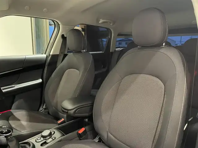 ＭＩＮＩ ミニ クロスオーバー クーパー D 愛知県 2018(平30)年 6.6万km グレーⅡ ペッパーＰＫＧ　/純正ナビ　/Ｂｌｕｅｔｏｏｔｈ　/Ｂカメラ　/インテリジェントセーフティー　/ＡＣＣ　/パワーバックドア　/オートワイパー　/オートライト　/ドライブレコーダー　/ミラー型ＥＴＣ　/コーナーセンサー/HID/プッシュスタート/アイドリングストップ
