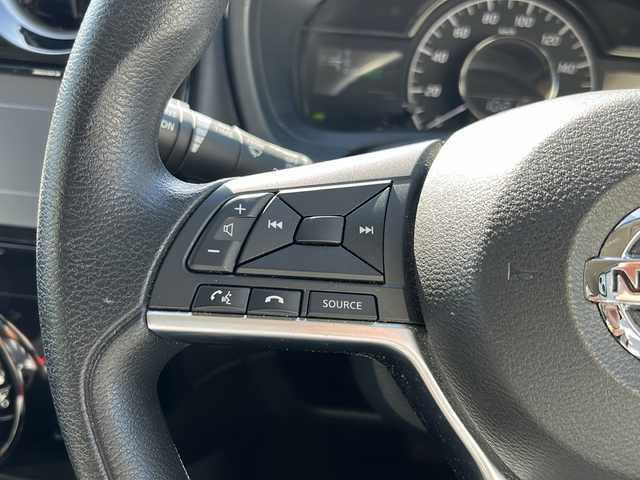 日産 ノート e－パワー X 石川県 2016(平28)年 4.5万km プレミアムコロナオレンジ 純正ナビ7インチ/フルセグTV/全方位カメラ/ドライブレコーダー/ETC/スマートルームミラー/コーナーセンサー/衝突被害軽減システム/横滑り防止装置/レーンキープアシスト/オートライト/スタッドレスタイヤ付/プッシュスタート/スマートキー/純正フロアマット