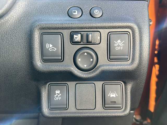 日産 ノート e－パワー X 石川県 2016(平28)年 4.5万km プレミアムコロナオレンジ 純正ナビ7インチ/フルセグTV/全方位カメラ/ドライブレコーダー/ETC/スマートルームミラー/コーナーセンサー/衝突被害軽減システム/横滑り防止装置/レーンキープアシスト/オートライト/スタッドレスタイヤ付/プッシュスタート/スマートキー/純正フロアマット