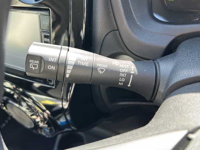 日産 ノート e－パワー X 石川県 2016(平28)年 4.5万km プレミアムコロナオレンジ 純正ナビ7インチ/フルセグTV/全方位カメラ/ドライブレコーダー/ETC/スマートルームミラー/コーナーセンサー/衝突被害軽減システム/横滑り防止装置/レーンキープアシスト/オートライト/スタッドレスタイヤ付/プッシュスタート/スマートキー/純正フロアマット