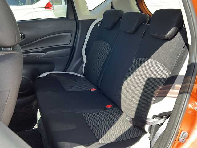 日産 ノート e－パワー X 石川県 2016(平28)年 4.5万km プレミアムコロナオレンジ 純正ナビ7インチ/フルセグTV/全方位カメラ/ドライブレコーダー/ETC/スマートルームミラー/コーナーセンサー/衝突被害軽減システム/横滑り防止装置/レーンキープアシスト/オートライト/スタッドレスタイヤ付/プッシュスタート/スマートキー/純正フロアマット