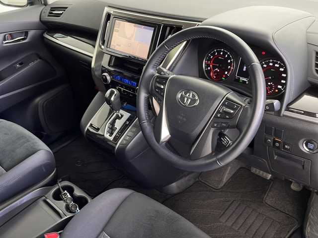 トヨタ ヴェルファイア Z 鹿児島県 2018(平30)年 5.2万km ブラック ＴＯＹＯＴＡセーフティセンス　/ダブルサンルーフ　/純正９型ナビ/（フルセグ/Bluetooth/CD/DVD/SD）/バックカメラ　/レーダークルーズコントロール/前後ドライブレコーダー　/ビルドインＥＴＣ　/オートホールド　/フルオートパワーウィンドウ　/片側パワースライドドア　/電子パーキング/オートマチックハイビーム/オートライト/レーンキープアシスト/LEDヘッドライト/前後コーナーセンサー/純正アルミホイール/保証書/取扱説明書