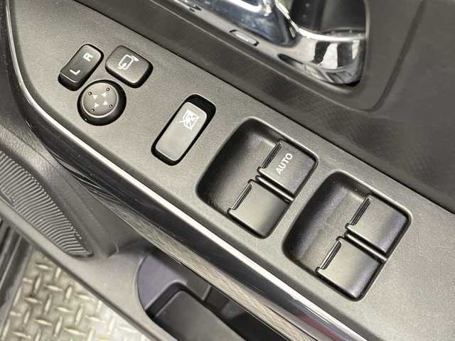 スズキ クロスビー HYBRID MZ 栃木県 2022(令4)年 4.8万km 黒Ⅱ 社外ナビ（Kenwood）/（CD/DVD/SD/USB/フルセグTV/Bluetooth）/バックカメラ/ETC/前方ドラレコ/ミラーヒーター/パドルシフト/オートライト/LEDヘッドライト/横滑り防止装置/スマートキー/アイドリングストップ/ステアリングスイッチ/フロントフォグランプ/革巻きステアリング/純正アルミホイール/社外フロアマット/電動格納ミラー