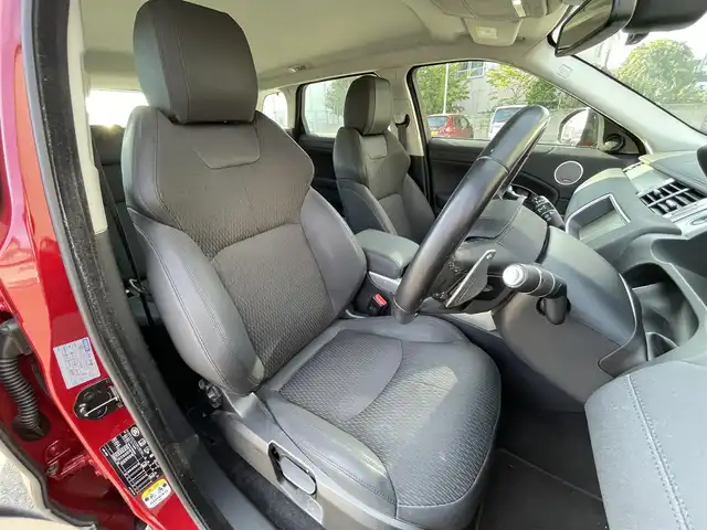 ランドローバー レンジローバーイヴォーク SE 青森県 2019(平31)年 4.5万km 赤 /4WD/ディーゼルターボ/MERIDIANサウンドシステム/純正SDナビ/　(フルセグTV/DVD/Bt/USB)/全方位カメラ/黒ハーフレザーシート/前席シートヒーター/衝突回避システム/クロストラフィック/車線逸脱抑制機能/横滑り防止機能/ヒルクライムアシスト/クルーズコントロール/革巻きステア/オーディオ/ステアスイッチ/パドルシフト/オートワイパー/オートライトHID/オートマチックハイビーム/プッシュスタートシステム/ヘットライトウオッシャー/前後バンパーソナー/パワーバックドア/社外ドラレコ/ETC 2.0/W/サイド/カーテンエアバッグ /ABS/スマートキーx2/保証書/取説