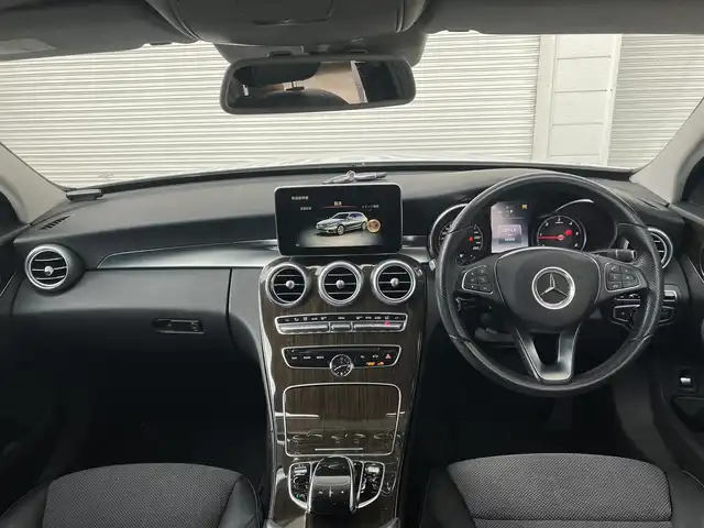 メルセデス・ベンツ Ｃ２２０ｄ 高知県 2015(平27)年 4.7万km 白 純正HDDナビ/Bluetooth接続/ETC/バックカメラ/シートヒーター/ターボ/クルーズコントロール/スマートキー/レーンキープアシスト/LEDヘッドライト/オートライト/コーナーセンサー/横滑り防止装置/フルセグ/アイドリングストップ