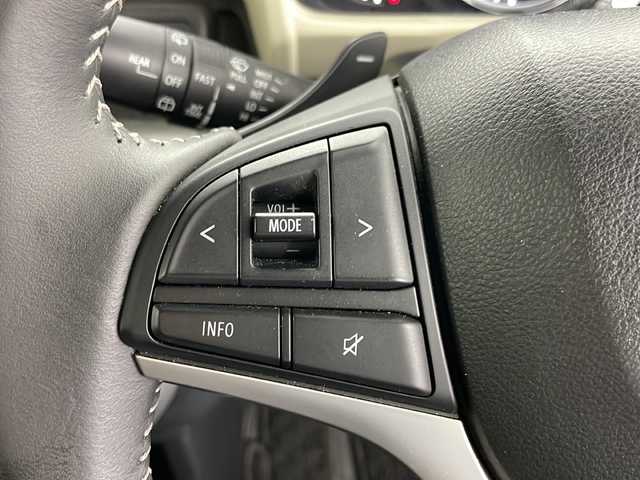 スズキ クロスビー HYBRID MZ 道央・札幌 2023(令5)年 2.7万km スーパーブラックパール ・4WD/・寒冷地仕様/・純正ナビ&CD&DVD&BT&SD&USB/・スズキセーフティサポート/・レーダークルーズコントロール/・ステアリングスイッチ/・パドルシフト/・前方純正ドライブレコーダー/・前席シートヒーター/・ドアミラーヒーター/・純正フロアマット/・LEDヘッドライト/・LEDフォグランプ/・オートライト/・スマートキー
