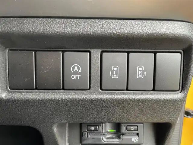 スズキ スペーシア ギア HYBRID XZ 鹿児島県 2021(令3)年 1.9万km アクティブイエロー/ガンメタリック2トーン セーフティサポート/ディスプレイオーディオ/バックカメラ/追従機能付きクルーズコントロール/両側パワースライドドア/LEDオートライト/シートヒーター/オートエアコン/サーキュレーター/ロールサンシェード/パーソナルテーブル/スマートキー/ETC