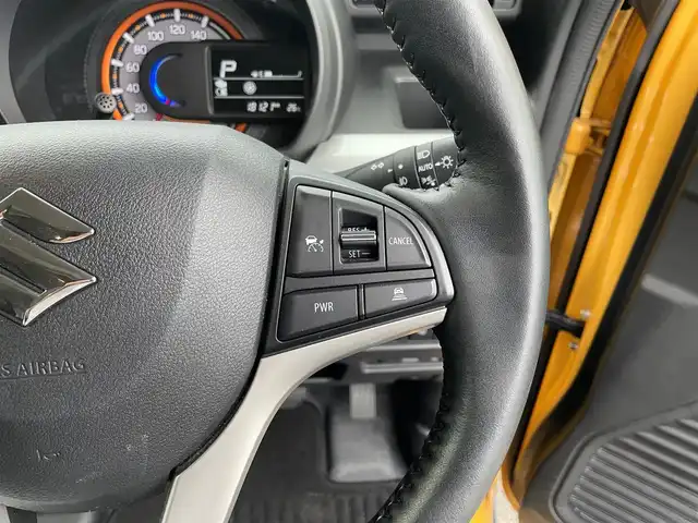 スズキ スペーシア ギア HYBRID XZ 鹿児島県 2021(令3)年 1.9万km アクティブイエロー/ガンメタリック2トーン セーフティサポート/ディスプレイオーディオ/バックカメラ/追従機能付きクルーズコントロール/両側パワースライドドア/LEDオートライト/シートヒーター/オートエアコン/サーキュレーター/ロールサンシェード/パーソナルテーブル/スマートキー/ETC