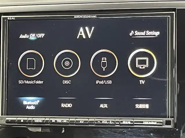スバル ＷＲＸ ＳＴＩ STI タイプS 千葉県 2018(平30)年 4.3万km クリスタルホワイトP 4WD/アドバンスドセイフティパッケージ/・スバルリヤビークルディテクション（後側方警戒支援システム）/・ハイビームアシスト/・フロント&サイドビューモニター/純正８インチメモリナビ/CD DVD MSV BT フルセグ/LEDオートライト/STI純正バケットーシート/前席シートヒーター/D席パワーシート/純正19インチアルミホイール/革巻きステアリング/ステアリングスイッチ/ドアバイザー/プッシュスタート/スマートキー/ETC