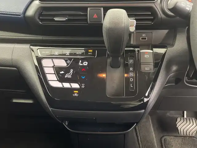 日産 デイズ HWS X プロパイロットED 鹿児島県 2020(令2)年 1.4万km チタニウムグレーメタリック 純正9インチSDナビ/(BT/CD/DVD/FM/AM/フルセグTV)/全方位カメラ/プロパイロット/バックカメラ/アイドリングストップ/エマージェンシーブレーキ/前後コーナーセンサー/ETC/ベンチシート/純正14インチアルミホイール/純正フロアマット/純正LEDヘッドライト/スペアキー