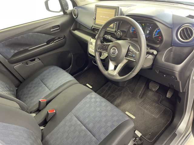 日産 デイズ HWS X プロパイロットED 鹿児島県 2020(令2)年 1.4万km チタニウムグレーメタリック 純正9インチSDナビ/(BT/CD/DVD/FM/AM/フルセグTV)/全方位カメラ/プロパイロット/バックカメラ/アイドリングストップ/エマージェンシーブレーキ/前後コーナーセンサー/ETC/ベンチシート/純正14インチアルミホイール/純正フロアマット/純正LEDヘッドライト/スペアキー