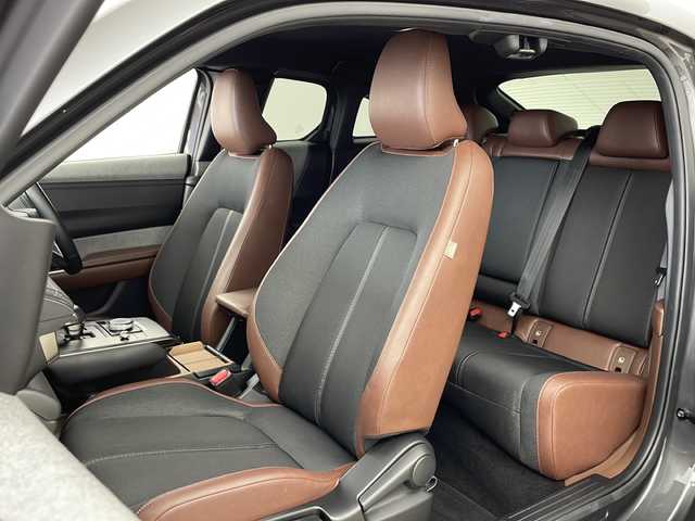 マツダ ＭＸ－３０ インダストリアルクラシック 兵庫県 2021(令3)年 2.7万km マシーングレープレミアムM ・純正ナビ/Bluetooth/AM/FM/TV/HDMI/・バックカメラ/・スマートブレーキサポート/・スマートブレーキサポート（後退時）/・緊急時車線維持支援/・ディスタンス＆スピードアラート/・レーンキープアシスト/・後側方接近車両検知/・ブラインドスポットモニター/・レーダクルーズコントロール/・オートハイビーム/・ステアリングスイッチ/・ステアリングヒーター/・ハーフレザーシート/・前席シートヒーター/・運転席パワーシート（メモリー付き）/・純正フロアマット/・純正アルミホイールタイヤ/・LEDヘッドライト/・前後ドライブレコーダー/・ETC/・取扱説明書/・保証書/・スペアキー/・ベーシックパッケージ/・エクステリアパッケージ/・インテリアパッケージ/・ユーティリティーパッケージ