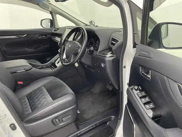 トヨタ アルファード S Cパッケージ 宮城県 2016(平28)年 2.4万km ホワイトパールクリスタルシャイン アルパインBIG-Xナビ /フリップダウンモニター /両側パワースライドドア /クリアランスソナー/パワーバックドア /パワーシート /ステアリングヒーター /クルーズコントロール /ハーフレザーシート /LEDヘッドランプ /フォグランプ /バックモニター/ETC/電動パーキングブレーキ/純正18インチAW/禁煙車