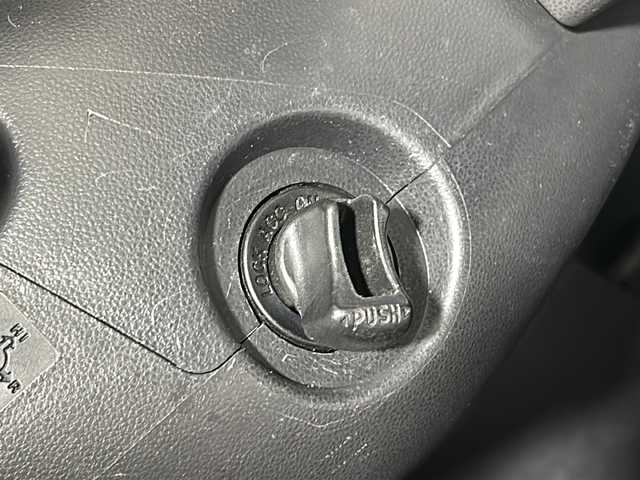 ダイハツ ミラ ココア X スペシャルコーデ 沖縄県 2014(平26)年 9.5万km プラムブラウンクリスタルマイカ 禁煙車　/純正７インチナビ（ＢＴ，フルセグ，ラジオ，ＣＤ／ＤＶＤ）　/ＥＴＣ　/フロアマット　/純正ドアバイザー　/エコアイドル　/電動格納ミラー　/ＵＳＢポート　/ベンチシート　/スマートキー