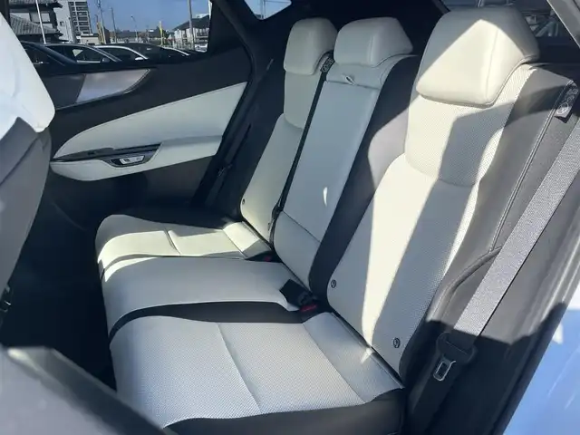 レクサス ＮＸ 350h Fスポーツ 長崎県 2023(令5)年 4.8万km ホワイトノーヴァガラスフレーク 純正メーカーナビ/BT/USB/Mira cast/フルセグTV/全方位カメラ/パノラマサンルーフ/マークレビンソンプレミアムサウンド/本革シート/前席パワーシート/D席メモリーシート/前席シートヒーター/前席エアーシート/セーフティーシステムプラス/レーダークルーズコントロール/ブラインドスポットモニター/ドライブレコーダー前後/パドルシフト/LEDヘッドライト/オートマチックハイビーム/ビルトインETC