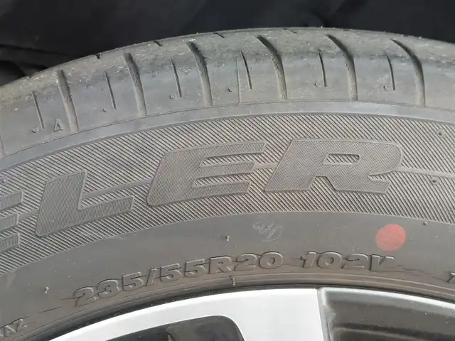 レクサス ＲＸ 450hL 東京都 2020(令2)年 2.2万km グラファイトブラックガラスフレーク ６人乗り：２列目キャプテンシート/サンルーフ/ルーフレール/レクサスセーフティ＋/プリクラッシュセーフティ/レーントレーシングアシスト/オートハイビーム/ブラインドスポットモニター/ヘッドアップディスプレイ/純正メーカーナビ/パノラミックビューモニター/本革シート/シートヒーター/ベンチレーション/AC100V電源/ワイヤレス充電/三連眼LEDライト/電動リアゲート