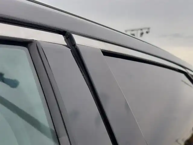 レクサス ＲＸ 450hL 東京都 2020(令2)年 2.2万km グラファイトブラックガラスフレーク ６人乗り：２列目キャプテンシート/サンルーフ/ルーフレール/レクサスセーフティ＋/プリクラッシュセーフティ/レーントレーシングアシスト/オートハイビーム/ブラインドスポットモニター/ヘッドアップディスプレイ/純正メーカーナビ/パノラミックビューモニター/本革シート/シートヒーター/ベンチレーション/AC100V電源/ワイヤレス充電/三連眼LEDライト/電動リアゲート