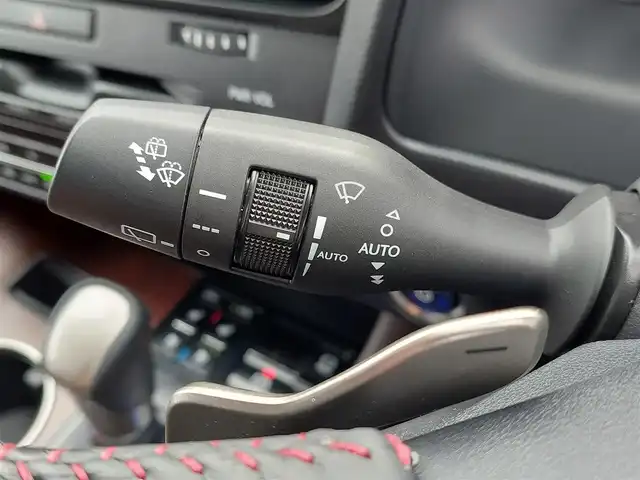 レクサス ＲＸ 450hL 東京都 2020(令2)年 2.2万km グラファイトブラックガラスフレーク ６人乗り：２列目キャプテンシート/サンルーフ/ルーフレール/レクサスセーフティ＋/プリクラッシュセーフティ/レーントレーシングアシスト/オートハイビーム/ブラインドスポットモニター/ヘッドアップディスプレイ/純正メーカーナビ/パノラミックビューモニター/本革シート/シートヒーター/ベンチレーション/AC100V電源/ワイヤレス充電/三連眼LEDライト/電動リアゲート