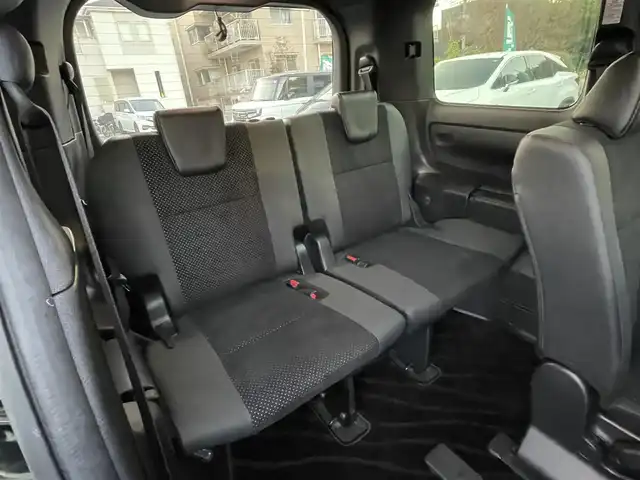 トヨタ ヴォクシー ZS 煌Ⅲ 埼玉県 2020(令2)年 2万km ブラック 社外ナビTV/社外フリップダウンモニター/ナビ連動前後ドラレコ/ビルトインETC/両側パワースライドドア/バックドアイージークローザー/LEDヘッドライト/クリアランスソナー/純正アルミホイール/セーフティセンス/クルーズコントロール/プッシュスタート/スマートキー/保証書付整備手帳/取扱説明書