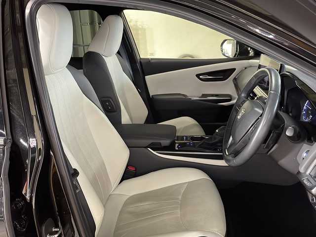 トヨタ クラウン ハイブリッド RS アドバンス 広島県 2021(令3)年 5.7万km プレシャスブラックパール