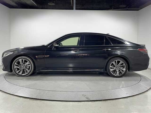 トヨタ クラウン ハイブリッド RS アドバンス 広島県 2021(令3)年 5.7万km プレシャスブラックパール