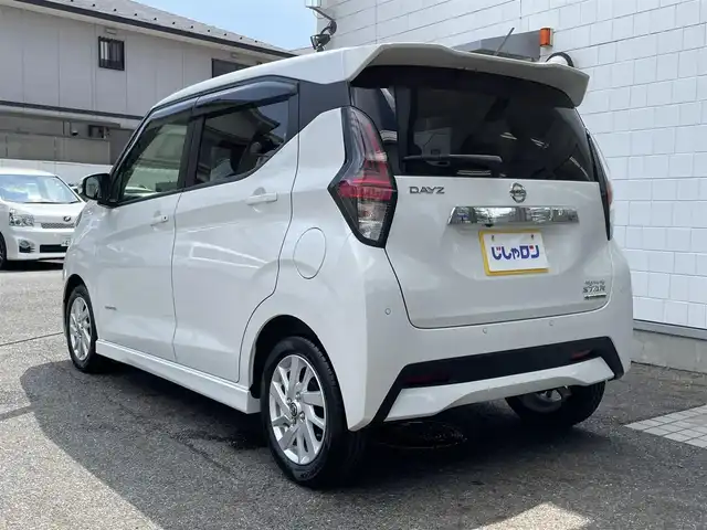 日産 デイズ ハイウェイスターX 滋賀県 2019(令1)年 5.6万km ホワイトパール (株)IDOMが運営する【じしゃロン草津店】の自社ローン専用車両になりますこちらは現金またはオートローンご利用時の価格です。自社ローンご希望の方は別途その旨お申付け下さい/ディスプレイオーディオ/Bluetooth Audio/アラウンドビューモニター/衝突被害軽減ブレーキ/アイドリングストップ/前後ドライブレコーダー/LEDヘッドライト/オートライト /インテリジェントキーx2 /純正エアロ/フォグランプ/コーナーセンサー