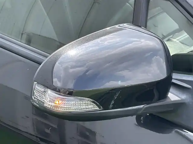 トヨタ アクア クロスオーバー 香川県 2019(平31)年 6.3万km ブラックマイカ 登録時走行距離：62498km/プリクラッシュセーフティシステム/レーンキープアシスト/クリアランスソナー/オートハイビーム/LEDヘッドライト/オートライト/フォグランプ/ビルトインETC/ドライブレコーダー/ハーフレザーシート/シートヒーター/横滑り防止装置/純正フロアマット/プッシュスタート/スマートキー