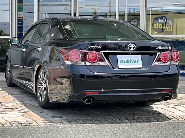 トヨタ クラウン アスリート G-T 静岡県 2016(平28)年 9.5万km ブラック 純正ナビ/・アラウンドビューモニター/・Bluetooth/・CD/DVD/・USB/・AUX/・TV/主要装備/・プッシュスタート/・ETC車載器/・ドライブレコーダー/・クルーズコントロール/・パワーシート/・レザーシート/・前席シートヒーター/・前席シートクーラー/・純正17インチＡＷ/・純正フロアマット/・LEDヘッドライト/・オートライト/・アイドリングストップ/・TVキャンセラー/・前後ソナー
