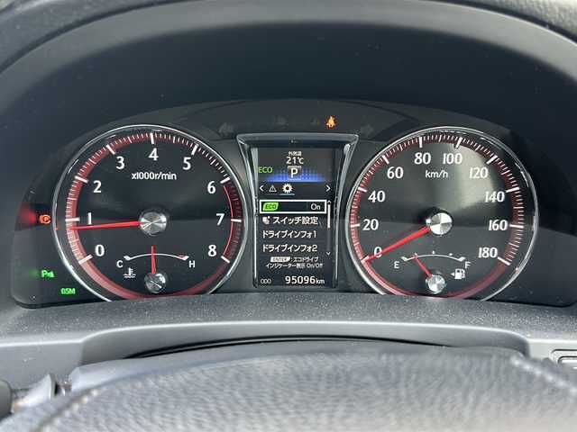 トヨタ クラウン アスリート G-T 静岡県 2016(平28)年 9.5万km ブラック 純正ナビ/・アラウンドビューモニター/・Bluetooth/・CD/DVD/・USB/・AUX/・TV/主要装備/・プッシュスタート/・ETC車載器/・ドライブレコーダー/・クルーズコントロール/・パワーシート/・レザーシート/・前席シートヒーター/・前席シートクーラー/・純正17インチＡＷ/・純正フロアマット/・LEDヘッドライト/・オートライト/・アイドリングストップ/・TVキャンセラー/・前後ソナー
