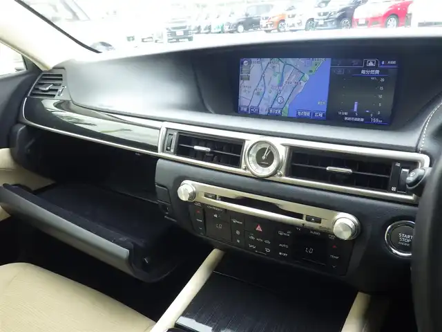 レクサス ＧＳ 250 千葉県 2012(平24)年 7万km ソニックシルバー 純正HDDナビ/地デジTV/【DVD/CD再生機能　Bluetooth接続】/バックカメラ/リバース連動ドアミラー（左/右）/革巻きステアリング/ステアリングスイッチ/パドルシフト/前席パワーシート/ETC/HID/フォグライト/ウインカーミラー/クリアランスソナー/純正17インチアルミホイル/サイド/カーテンエアバッグ/スマートキー