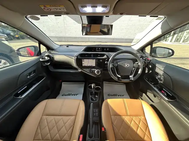 トヨタ アクア リルヴィーS 山形県 2018(平30)年 4.4万km スーパーレッドⅤ 純正ナビ/AM/FM/TV/SD//Bluetooth/ベージュレザーシート/衝突被害軽減装置/禁煙車/バックカメラ/前後コーナーセンサー/社外フロントエアロ/ETC2.0/LEDヘッドライト/クルーズコントロール/スマートキー/シートヒーターD/N/前ドライブレコーダー/純正オーディオ/フォグランプ/プッシュスタート/レーンキープアシスト/オートライト/オートハイビーム/T-connect/横滑り軽減装置/ナノイー/ドアバイザー/冬タイヤ積載/保証書/取扱説明書