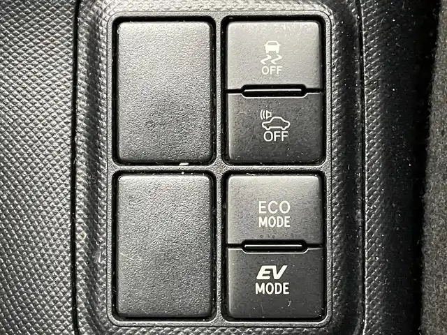 トヨタ アクア G 愛知県 2019(令1)年 7.6万km ホワイトパールクリスタルシャイン 社外メモリナビ　ＢＴ　バックカメラ　プッシュスタート　ＥＴＣ　オートライト　スマートキー　トヨタセーフティセンス　衝突軽減装置　車線逸脱　踏み間違い防止　コーナーセンサー　クルーズコントロール　禁煙車