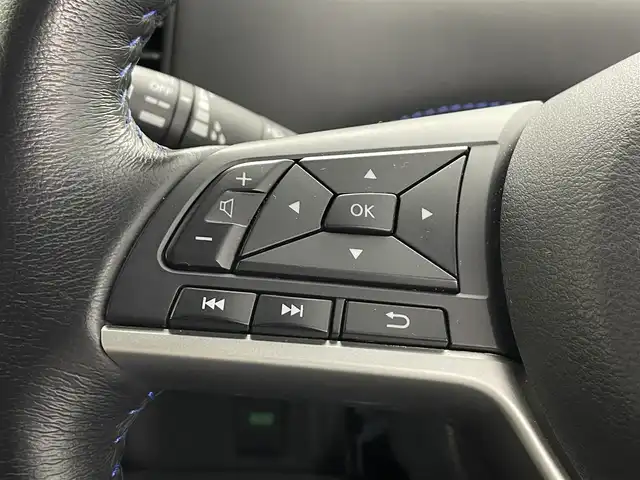 日産 セレナ オーテック スポーツスペック 埼玉県 2021(令3)年 2万km ブリリアントホワイトパール 純正１０インチナビ　アラウンドビューモニター　プロパイロット　両側電動スライドドア　ＥＴＣ　ドライブレコーダー　デジタルインナーミラー　シートヒーター　ステアリングヒーター　ＢＳＭ　衝突被害軽減