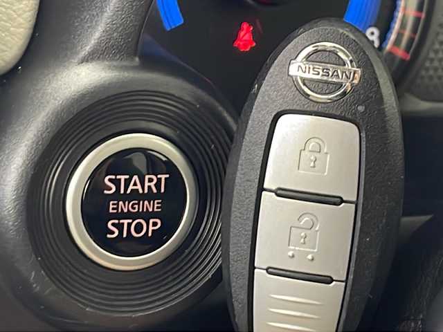 日産 デイズ X 秋田県 2023(令5)年 1.5万km ブラック 4WD/社外ナビ/(Bluetooth/FM/AM)/バックカメラ/衝突被害軽減システム/ふらつき警報/ビークルダイナミクスコントロール(VDC)/アイドリングストップ/プッシュスタート/スマートキー/スペアキー/オートライト/ハロゲンヘッドライト/前後コーナーセンサー/純正アルミホイール/社外フロアマット/ETC/取扱説明書/保証書