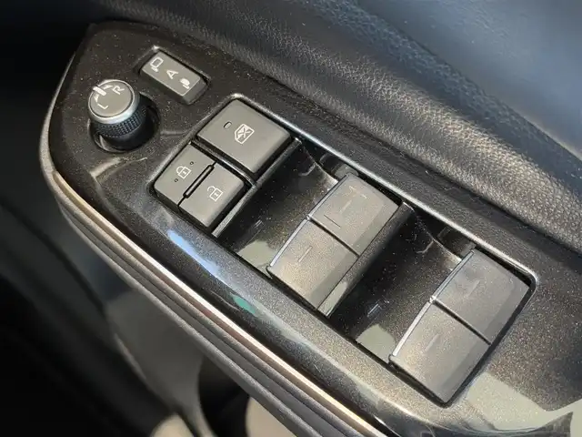 トヨタ クラウン スポーツ RS 愛知県 2024(令6)年 2.4万km ブラック ワンオーナー/１２．３インチナビ/AMFM/USB/BT/フルセグTV//AppleCarPlay/全方位カメラ/ビルトインETC2.0/トヨタセーフティセンス/ACC/HUD/LDA/PCS/BSM/PDA/クリアランスソナー/RCTA/RCD/PKSB/SEA/パワーバックドア/レザーシート/パワーシート/全席シートヒーター/DN席エアシート/メモリシート/パドルシフト/１００V電源/デジタルインナーミラー/LEDヘッドライト/オートハイビーム/保証書/取扱説明書/スペアキー