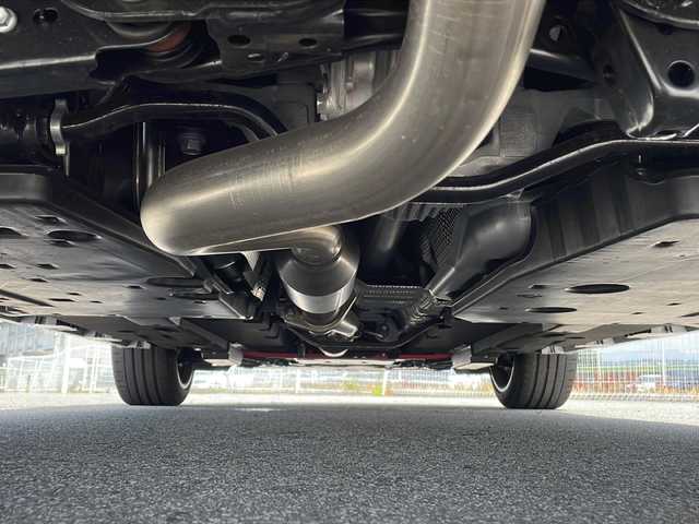 レクサス ＬＢＸ モリゾウ RR 富山県 2024(令6)年 0.3万km パールⅡ 4WD/ワンオーナー/特別仕様車（MorizoRR）/マークレビンソンプレミアムサウンド/LEXUSプロテクションフィルムセット/マルチカラーイルミネーションパッケージ/RR専用鍛造19インチアルミホイール/LEXUS赤キャリパー/ダイナミックターボ/レクサスセーフティシステムプラス/床下透過式パノラミックビューモニター/ブラインドスポットモニター/レーダークルーズコントロール/クリアランスソナー/レーンキープアシスト/パワーバックドア/前後ドライブレコーダー/純正ナビ/フルセグ/ETC2.0/ステアリングヒーター/快適温熱ヒーター