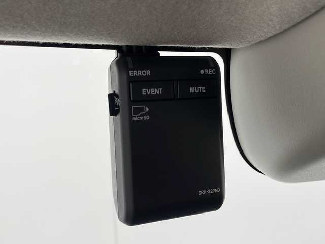 ホンダ Ｎ ＢＯＸ 千葉県 2024(令6)年 0.1万km クリスタルブラックパール Honda CONNECT for Gather ＋ ナビキット/Honda SENSING/フルセグTV/Bluetooth/CD/DVD/バックカメラ/前側ドライブレコーダー/ビルトインETC/シートヒーター/スマートキー/スペアキー/プッシュスタート/追従クルーズコントロール/レーンキープアシスト/衝突軽減ブレーキ/オートマチックハイビーム/LEDヘッドライト