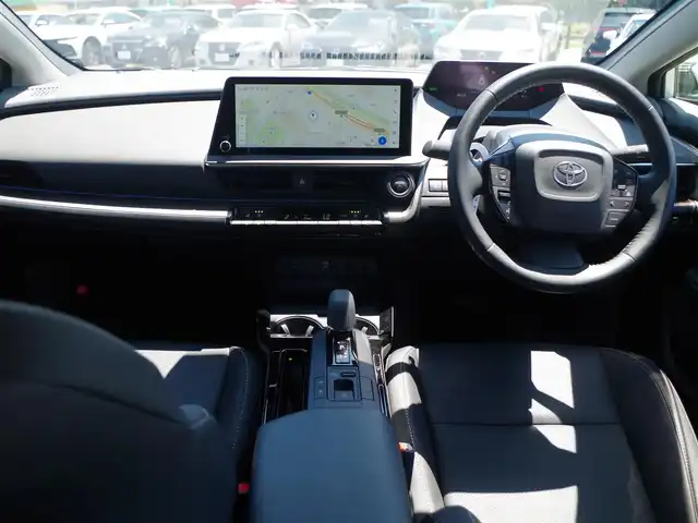 トヨタ プリウス Z 千葉県 2025(令7)年 1万km プラチナホワイトパールマイカ Toyota Safety Sense/・プリクラッシュセーフティ/・レーンディパーチャーアラート/・オートハイビーム/・レーダークルーズコントロール/・ブラインドスポットモニター/純正コネクティッドナビ/地デジTV/【Bluetooth接続】/パノラミックビューモニター/ドライブレコーダー（前後撮影）【TZ-DR210】/運転席パワーシート/革巻きステアリング/ステアリングスイッチ/ステアリングヒーター/ETC（2.0）/LEDヘッドライト/ウインカーミラー/クリアランスソナー/純正19インチアルミホイル/サイド/カーテンエアバッグ/スマートキー