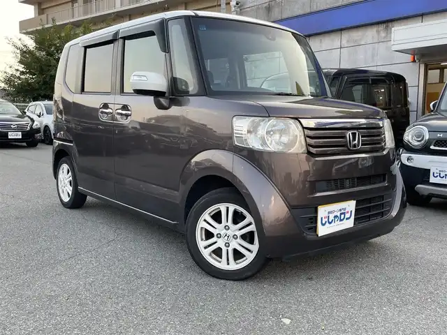 ホンダ Ｎ ＢＯＸ 2トーン G Lパッケージ 兵庫県 2014(平26)年 9.1万km 茶 (株)IDOMが運営する【じしゃロン姫路店】の自社ローン専用車両になります。こちらは現金またはオートローンご利用時の価格です。自社ローンご希望の方は別途その旨お申付け下さい/禁煙車/純正ギャザーズナビ/Bluetooth/フルセグ/バックカメラ/前方ドライブレコーダー/純正フロアマット/片側スライドドア/純正14インチアルミホイール/横滑り防止装置/盗難防止/オートライト