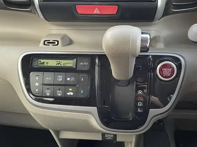 ホンダ Ｎ ＢＯＸ 2トーン G Lパッケージ 兵庫県 2014(平26)年 9.1万km 茶 (株)IDOMが運営する【じしゃロン姫路店】の自社ローン専用車両になります。こちらは現金またはオートローンご利用時の価格です。自社ローンご希望の方は別途その旨お申付け下さい/禁煙車/純正ギャザーズナビ/Bluetooth/フルセグ/バックカメラ/前方ドライブレコーダー/純正フロアマット/片側スライドドア/純正14インチアルミホイール/横滑り防止装置/盗難防止/オートライト