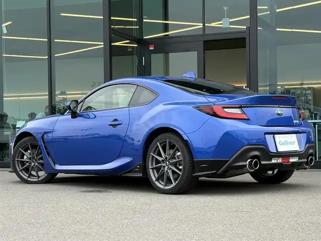 スバル ＢＲＺ S 東京都 2023(令5)年 1.2万km WRブルーパール ワンオーナー/STIエアロ/・フロントアンダースポイラー/・サイドアンダースポイラー/・リアサイドアンダースポイラー/HKSマフラー/SUBARUオプション9インチナビ/・フルセグTV/・Bluetooth接続/バックカメラ/ETC2.0/ドライブレコーダー/クルーズコントロール/純正フロアマット/純正18インチアルミホイール/ハーフレザーシート/シートヒーター/スマートキー/スペアキー/保証書/取扱説明書