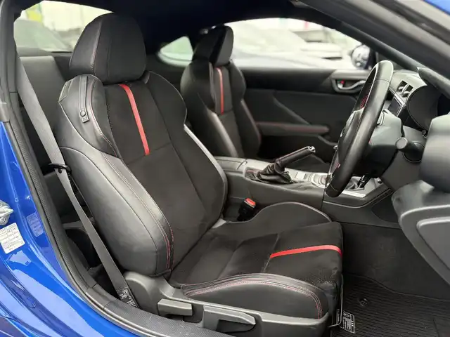 スバル ＢＲＺ S 東京都 2023(令5)年 1.2万km WRブルーパール ワンオーナー/STIエアロ/・フロントアンダースポイラー/・サイドアンダースポイラー/・リアサイドアンダースポイラー/HKSマフラー/SUBARUオプション9インチナビ/・フルセグTV/・Bluetooth接続/バックカメラ/ETC2.0/ドライブレコーダー/クルーズコントロール/純正フロアマット/純正18インチアルミホイール/ハーフレザーシート/シートヒーター/スマートキー/スペアキー/保証書/取扱説明書