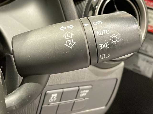マツダ デミオ 13S 新潟県 2016(平28)年 13.7万km スノーフレイクホワイトパールマイカ スマートシティブレーキサポート/フルセグTV/ETC/シートヒーター/ステアリングリモコン/社外AW/LEDヘッドライト/社外AWスタッドレス車載