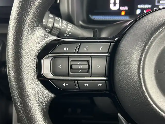 スズキ スペーシア HYBRID X 愛知県 2024(令6)年 0.1千km 茶 禁煙車/純正9インチナビ/（CD/DVD/Bluetooth/フルセグTV/USB)/全方位カメラ/スズキセーフティサポート/・衝突軽減ブレーキ/・レーンキープアシスト/・オートマチックハイビーム/・クリアランスソナー/・標識認識機能/シートヒーター/両側パワースライドドア/アイドリングストップ/スマートキー/プッシュスタート/LEDヘッドライト/ベンチシート