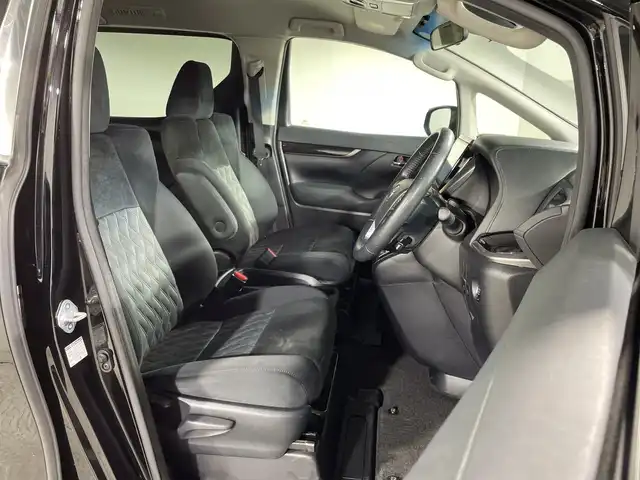 トヨタ アルファード S 神奈川県 2019(令1)年 6.6万km ブラック トヨタセーフティセンス/純正10型ナビ/・BT/フルセグTV/CD/DVD/SD/バックカメラ/純正12型後席モニター/両側電動スライドドア/MTモード/ビルトインETC/ドライブレコーダー/電動サイドブレーキ/オートブレーキホールド/スマートキー/スペアキー/プッシュスタートボタン/革巻きステアリング/ステアリングスイッチ/LEDヘッドライト/フォグランプ/シートリフター/電動格納ミラー/ウィンカーミラー/コーナーセンサー/純正18インチアルミホイール